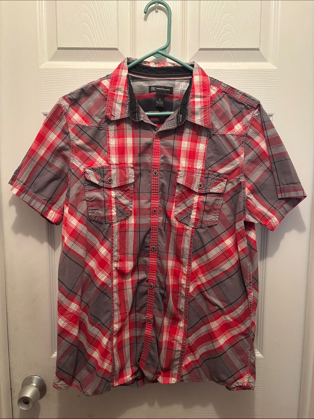 INC International Concepts Red & Gray Plaid Short-Sleeve Button-Down Shirt